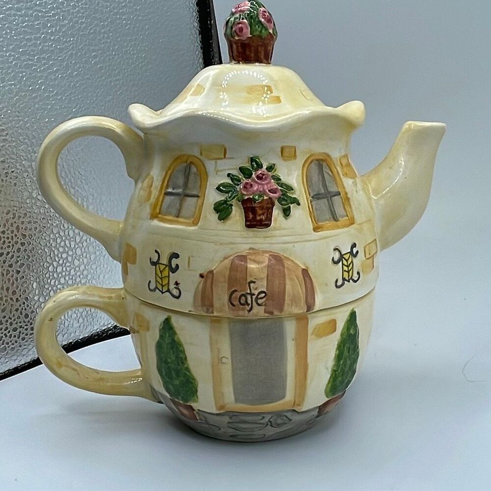 Bella Casa by Ganz cafe themed tea cup & pot.